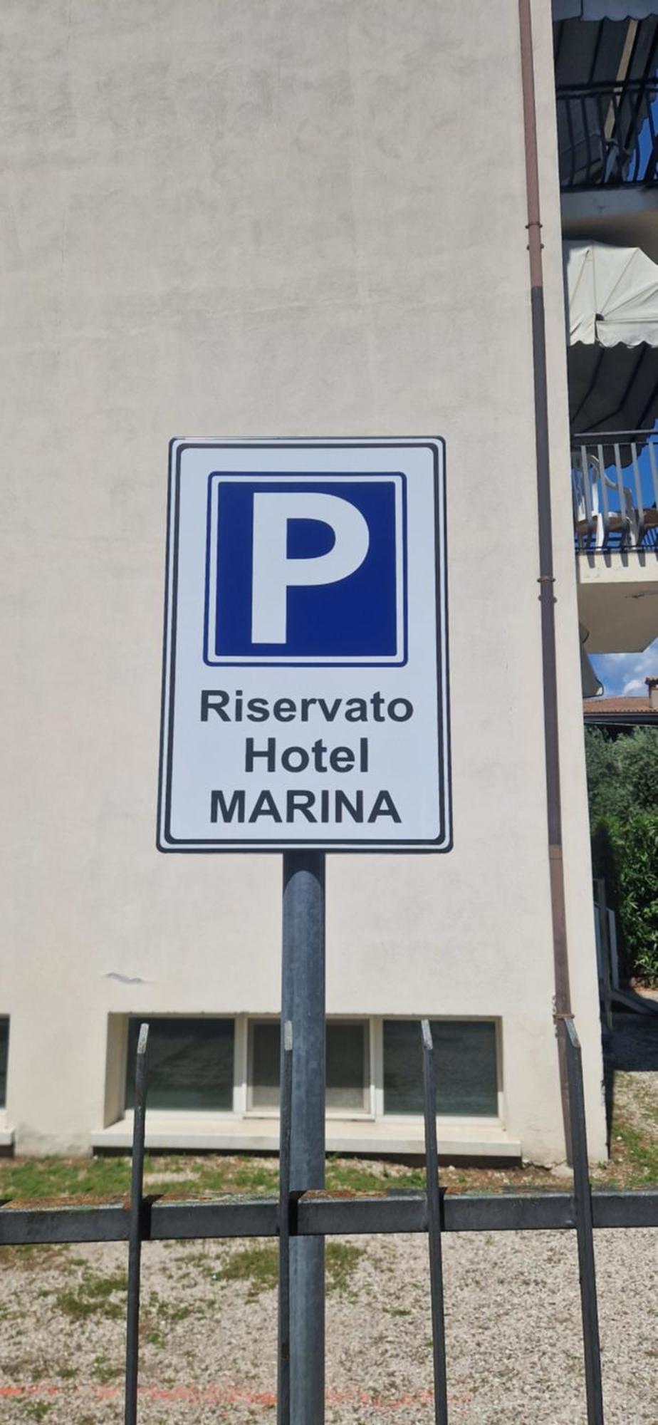 Hotel Marina Torri Del Benaco Eksteriør billede